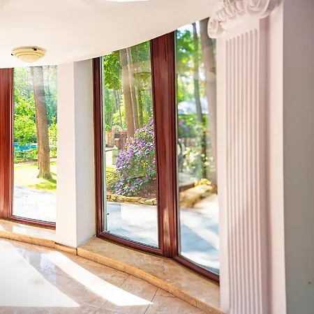 With Outdoor Pool Warsaw *